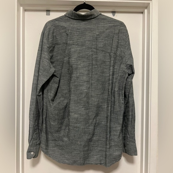 Volcom long sleeve / button up / gray textured / size XL - Picture 4 of 6